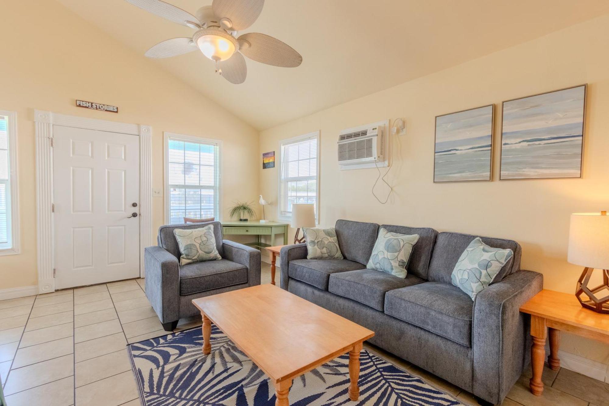 Shark Reef Resort Motel & Cottages Port Aransas Exterior foto